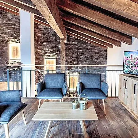 Schneiderei 4*