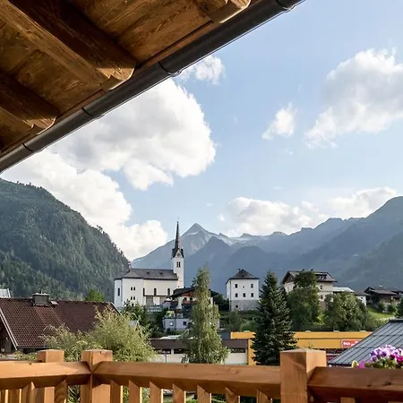 Schneiderei מלון דירות 4*